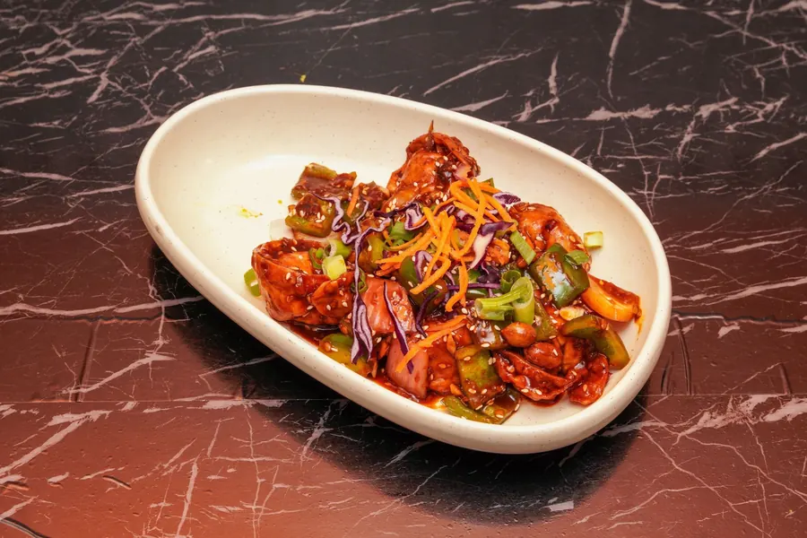 Kung-Pao Momos